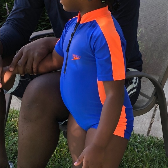 Speedo swimming suit - Picture 4 of 5